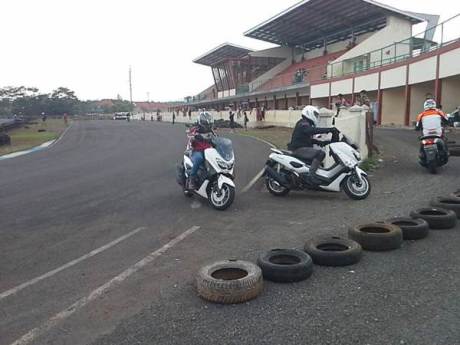 Intip Kegiatan Safety Riding Course Jakarta Max Owners 02 pertamax7.com