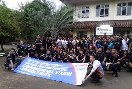 Liputan Klub-klub-V-Ixion-Jabodetabek-foto-bersama-di-Panti-Asuhan-Putra-Utama-3-Tebet-Jakarta-dalam-acara-baksos-Yamaha Pertamax7.com