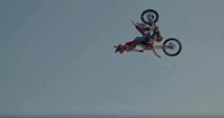 Video Backflip Marquez pakai Trail ternyata Palsu, Tipuan April Mop di 28 Desember 2015 04 Pertamax7.com