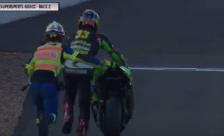 yudhistira crash di tikungan terakhir final ARRC 2015 pertamax7.com