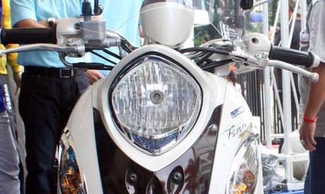 Cover Headlight Aksesoris Yamaha Fino 125 Blue core 08 Pertamax7.com