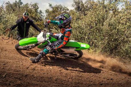 Kenalan Dengan Kawasaki KLX 140, Motor Khusus Offroad Seharga Rp.43 jutaan Mirip KLX 150 11 Pertamax7.com