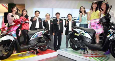 Semangat-2016,-Honda-Segarkan-BeAT-POP-eSP--Comic-Hits-dan-Cool-Pixel-semakin-Atraktif-pertamax7.com-