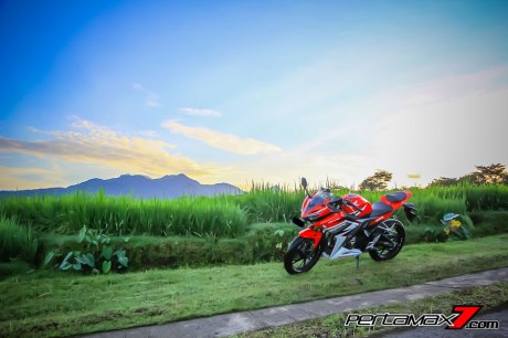 All New Honda CBR150R 2016 Warna Merah Racing Red 75 Pertamax7.com