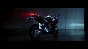 All New Honda CBR250RR.mp4_snapshot_00.49_[2016.07.25_19.25.45]