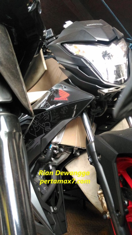 Facelift Honda Sonic 150R Striping Baru 2016 rian dewanda 